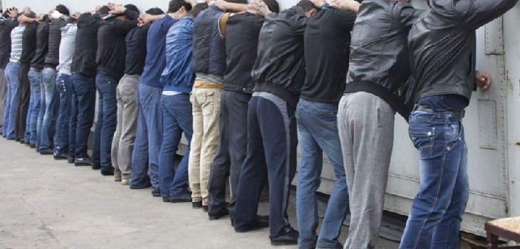АСТРАХАНЬ. Десятки узбеков незаконно встали в Астрахани на миграционный учёт