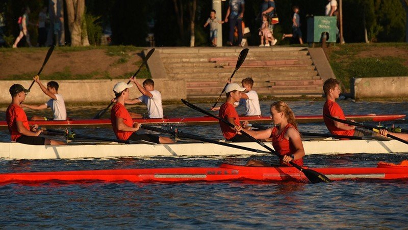 АСТРАХАНЬ. В Астрахани впервые состоялся Фестиваль водных видов спорта