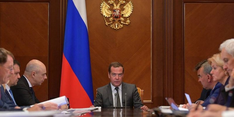 ЧЕЧНЯ. Медведев призвал следить за качеством исполнения поручений по нацпроектам