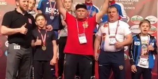 ЧЕЧНЯ. На первенстве Европы по греко-римской борьбе среди юношей чеченские борцы завоевали 9 медалей