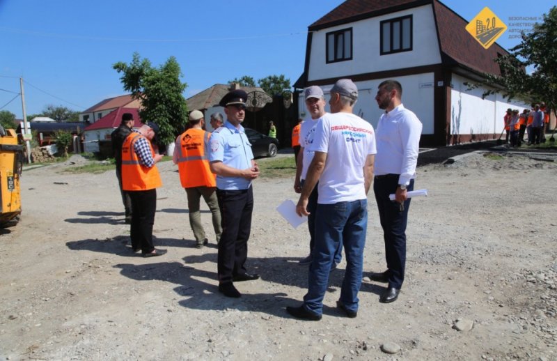 ЧЕЧНЯ. Представители общественности посетили участки ремонта города Грозного