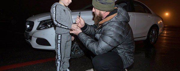 ЧЕЧНЯ.  Шестилетний мальчик из Чечни вновь побил мировые рекорды по отжиманиям