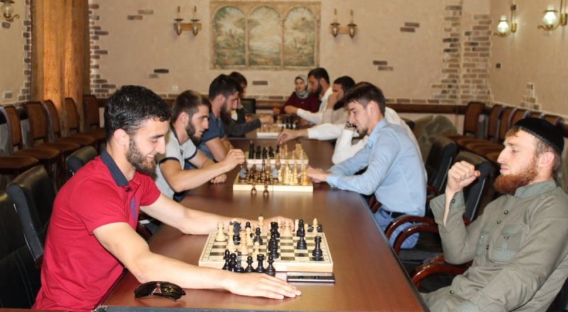 ЧЕЧНЯ. В Грозном прошел турнир по шахматам среди молодежи