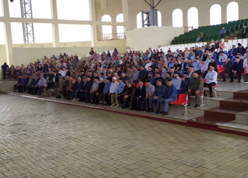 ИНГУШЕТИЯ. В амфитеатре города Назрань состоялся семинар для паломников, отправляющихся в Хадж из Ингушетии