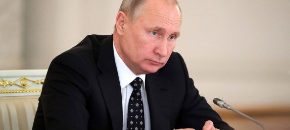 Путин выступил против санкций в отношении Грузии