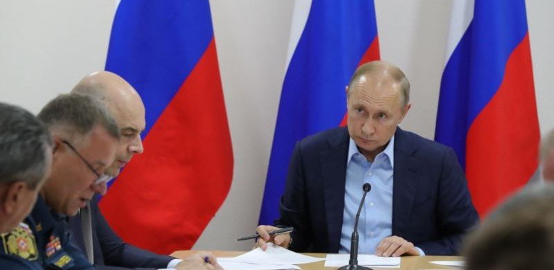 Путин заявил, что не будет вводить санкции против Грузии из-за ведущего: «Мало ли кто что ляпнул»