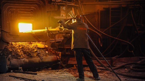 ВОЛГОГРАД. В Волгограде на «Красном Октябре» начался ремонт пешеходной эстакады