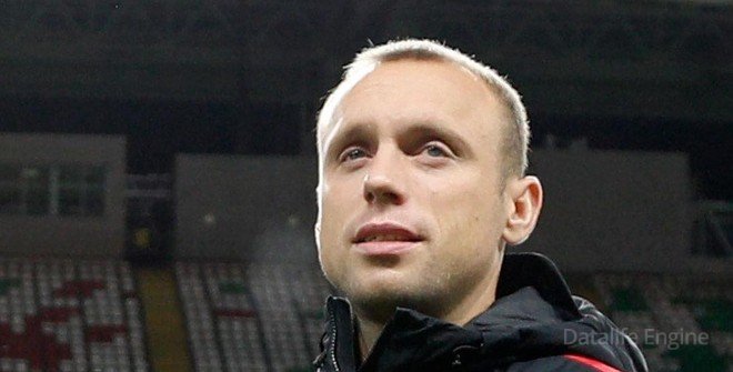 ЧЕЧНЯ. Футболист команды «Ахмат» перечислил 250 тысяч рублей болельщику , больному ДЦП.