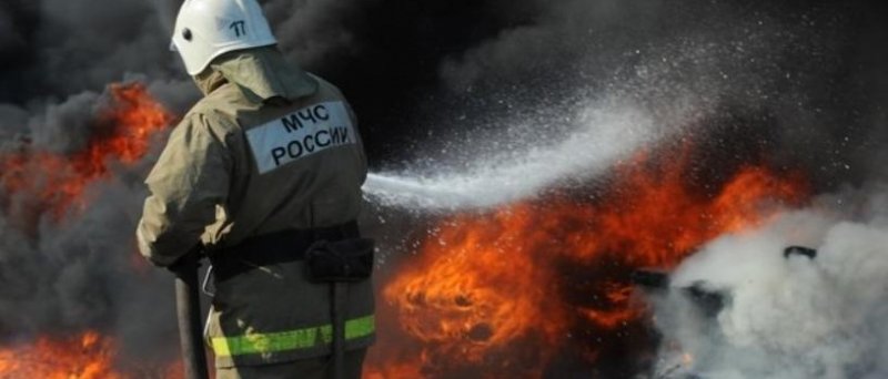 АСТРАХАНЬ. Сегодня в Астрахани сгорел дом. Погиб мужчина