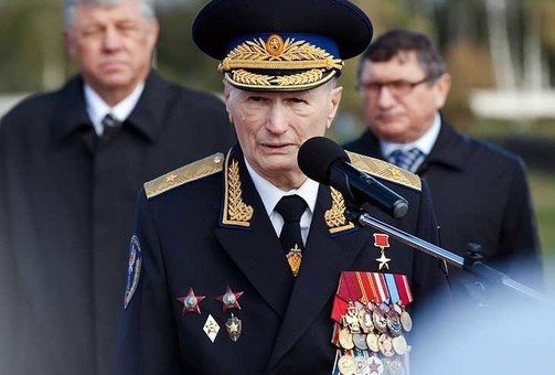 ЧЕЧНЯ. Бывший командир "Альфы" Геннадий Зайцев стал почётным гражданином Грозного