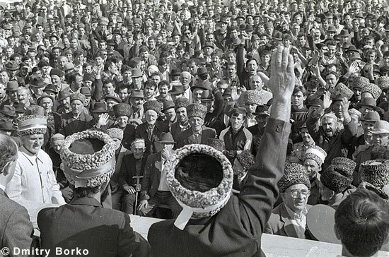 ЧЕЧНЯ.  Гонения на ислам в Чечне во времена СССР.(из книги А.Джамухи. The Chechens. A handbook. )