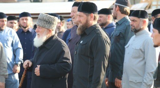 ЧЕЧНЯ. Р. Кадыров: "Чеченцы даже в суровых условиях сибирской ссылки при малейшей возможности совершали Курбан-Байрам"