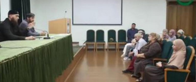 ЧЕЧНЯ. В Муфтияте Чечни провели профилактическую беседу с молодежью "группы риска"