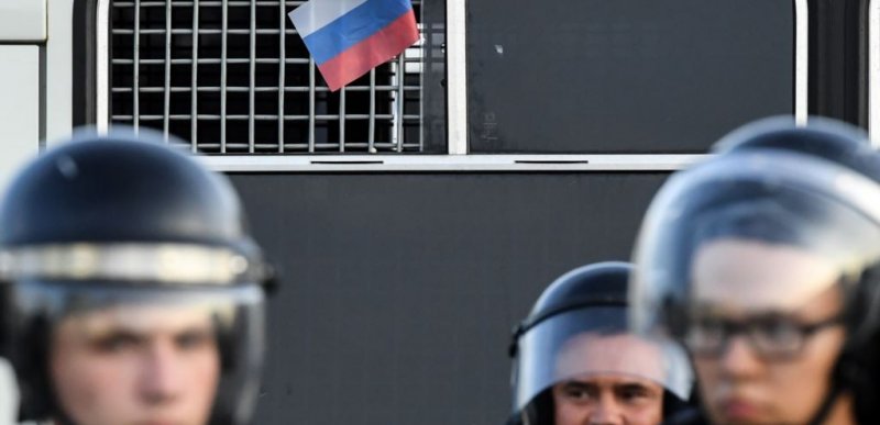 Число задержанных на акции протеста в Москве превысило 600 человек
