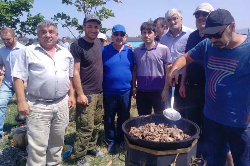 ДАГЕСТАН. В Дагестане прошел международный Гастрономический фестиваль в Дагестане прошел под девизом: «Плов — это вам не рисовая каша!»