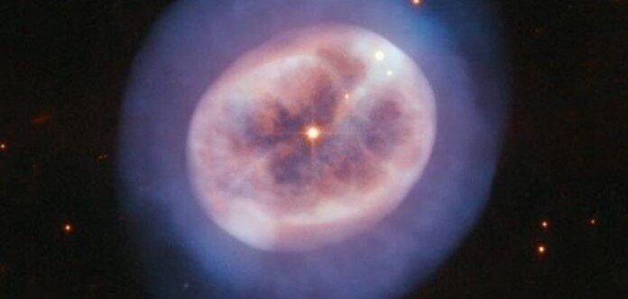 Хаббл сделал снимок туманности из созвездия Ориона