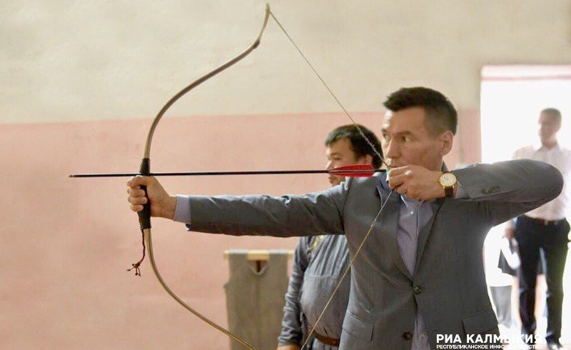 КАЛМЫКИЯ. Бату Хасиков – о перспективах развития стрельбы из лука в Калмыкии