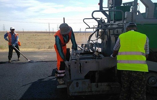 КАЛМЫКИЯ. Ремонт муниципальных дорог