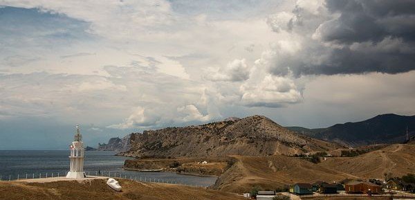 КРЫМ. «Таврида-Арт»: праздничная и скандальная