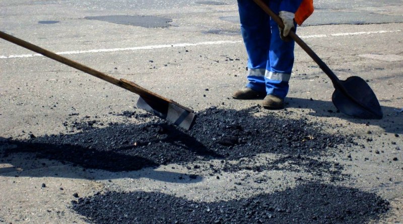 КРЫМ. В Крыму отремонтировали почти 600 тысяч квадратных метров дорог