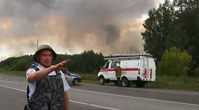 Около 16 тысяч человек эвакуировали после взрывов на складе под Ачинском