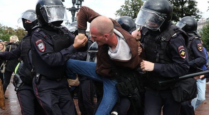 В ходе несанкционированной акции протеста в Москве задержаны 346 человек
