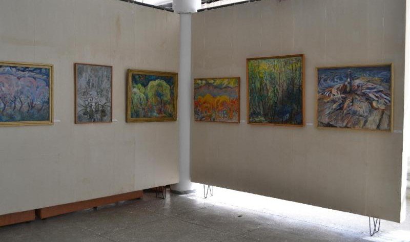 АДЫГЕЯ. В картинной галерее отрылась выставка ко Дню образования Республики Адыгея