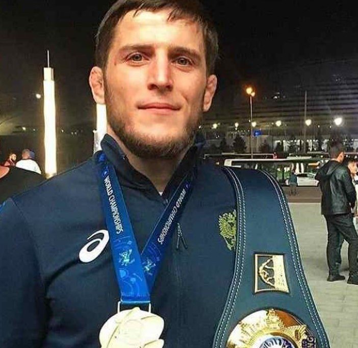 ЧЕЧНЯ. Борец из Чечни Абуязид Манцигов завоевал золото на чемпионате мира по греко-римской борьбе