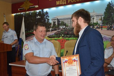 ЧЕЧНЯ.  Чеченец задержал в Сибири вооруженного грабителя
