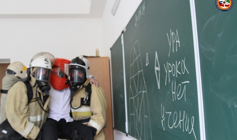 ЧЕЧНЯ. Работников соцобъектов Грозного на практике обучили действиям при пожаре