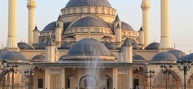 ЧЕЧНЯ. Более полусотни мечетей строится в настоящее время в Чечне