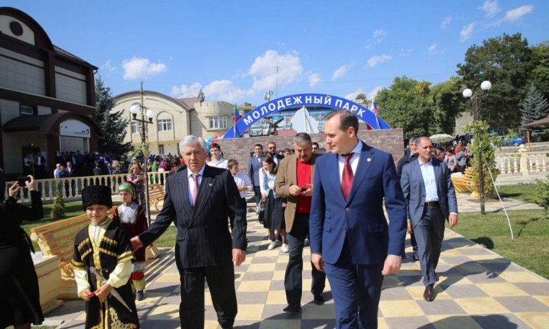 ДАГЕСТАН. Председатель Правительства Дагестана Артём Здунов принял участие в праздновании 90-летия Лакского района