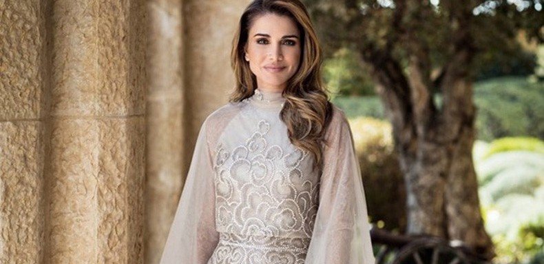 Королева Иордании Рания предстала в одежде армянского дизайнера Григора Джаботяна