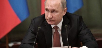 Путин уволил почти 30 генералов и полковников