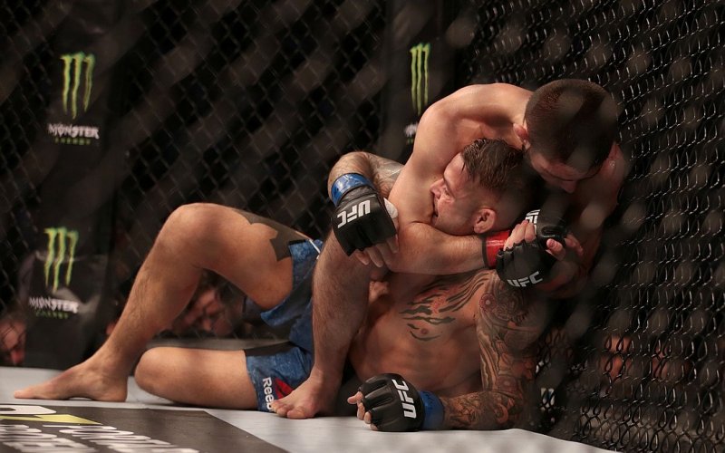 РОСТОВ. Хабиб остался непобедимым! Нурмагомедов победил американца Дастина Порье удушающим приемом на UFC 242