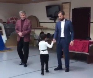 ЧЕЧНЯ. Министр культуры посетил репетицию ансамбля «Даймохк»