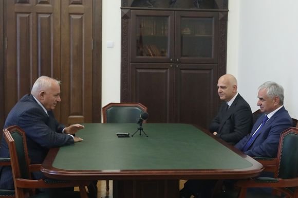 ЧЕЧНЯ.  Ш. Жамалдаев встретился с Президентом Республики Абхазия