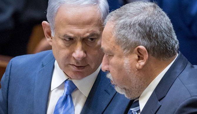 СМИ: встреча Нетаньяху и Либермана по формированию коалиции завершилась безрезультатно