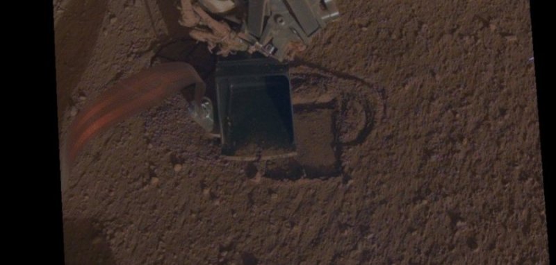 Станция InSight возобновила буровые работы на Марсе