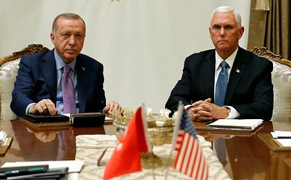Турция и США договорились приостановить операцию в Сирии