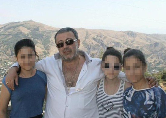У отца сестер Хачатурян выявили «расстройство сексуального предпочтения»