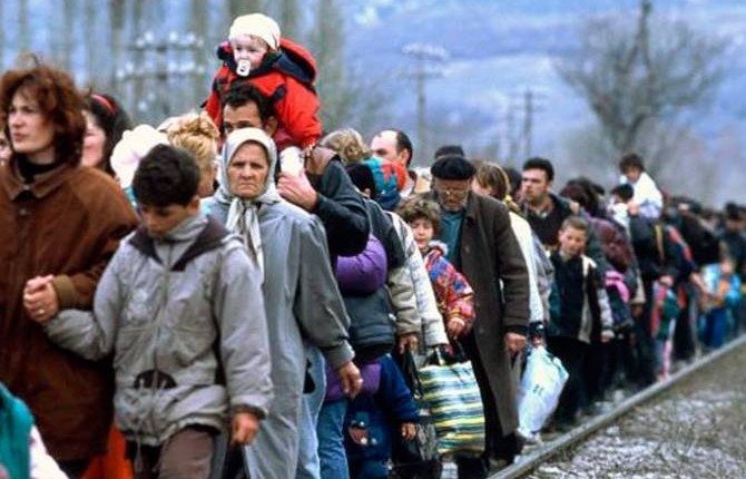 В ЕС назвали неприемлемыми угрозы Эрдогана выпустить беженцев в Европу
