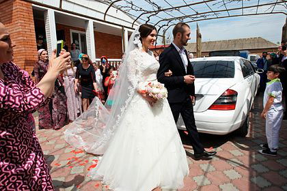 ЧЕЧНЯ.  Автоинспекция Чечни намерена ограничить число автомобилей в свадебных кортежах