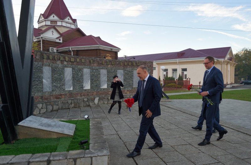 АДЫГЕЯ. В поселке Каменномостском реконструировали мемориальный комплекс