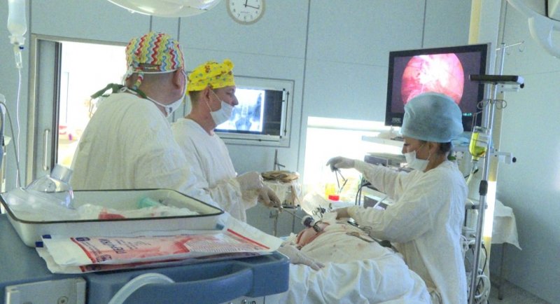 АСТРАХАНЬ. Астраханские урологи освоили малоинвазивные операции на почках