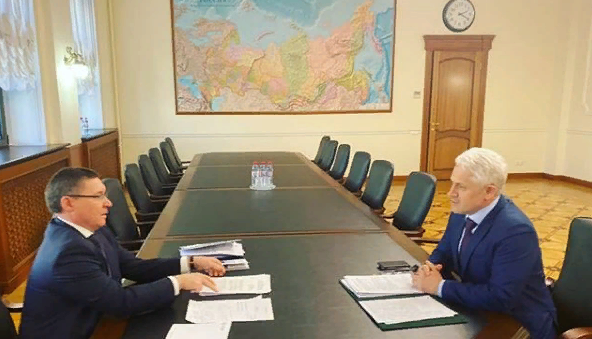 ЧЕЧНЯ. М. Хучиев провел встречу с министром строительства и ЖКХ России