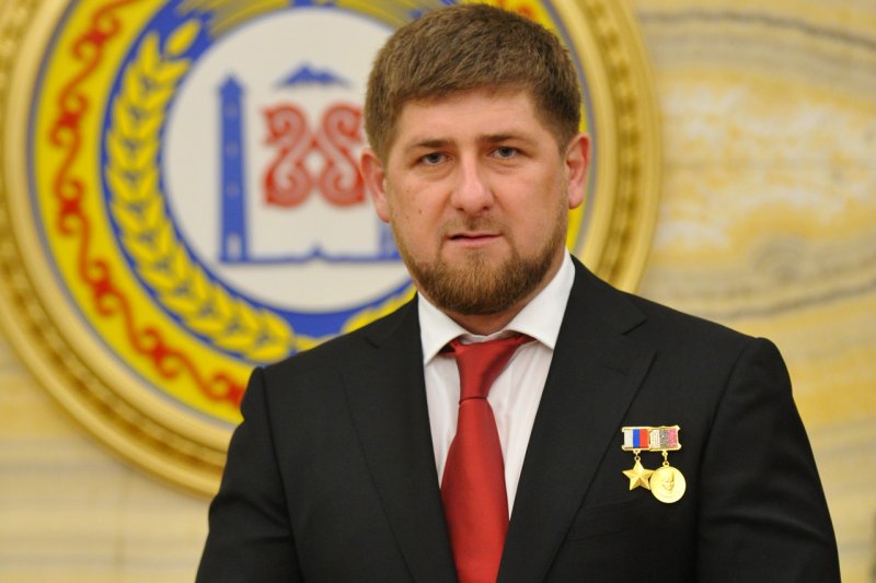 ЧЕЧНЯ. Р. Кадыров поздравил депутатов с 14-й годовщиной образования Парламента ЧР