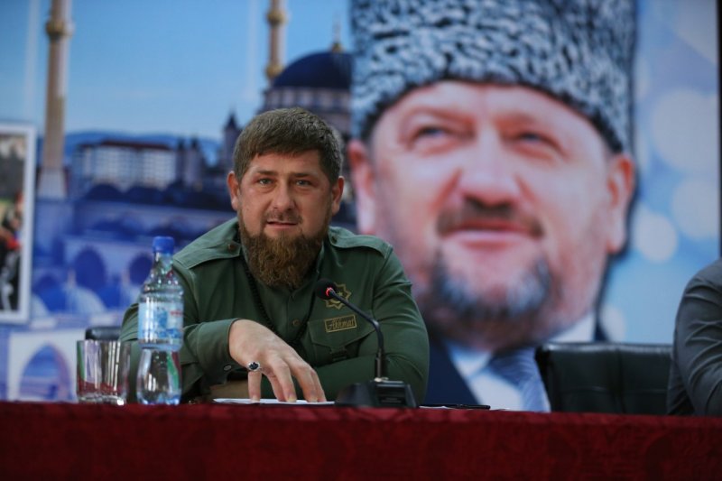 ЧЕЧНЯ. Рамзан Кадыров: Молодежь России любит и ценит свою Родину
