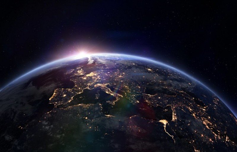 Илона Маска обвиняют в «захвате космоса»