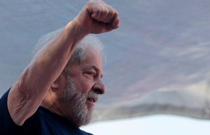 Экс-президент Бразилии Лула да Силва получил возможность выйти на свободу